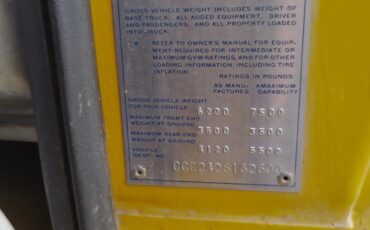 Chevrolet-Ck-1972-Yellow-Parchment-14