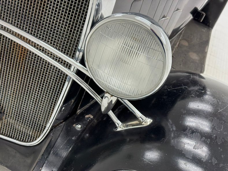 Chevrolet-Confederate-1932-Black-Tan-14