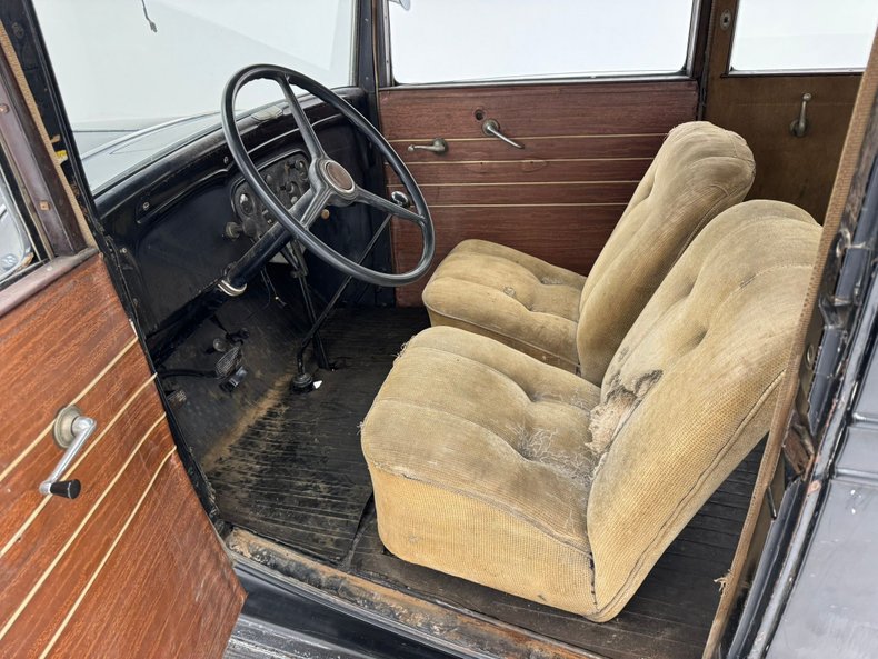 Chevrolet-Confederate-1932-Black-Tan-20