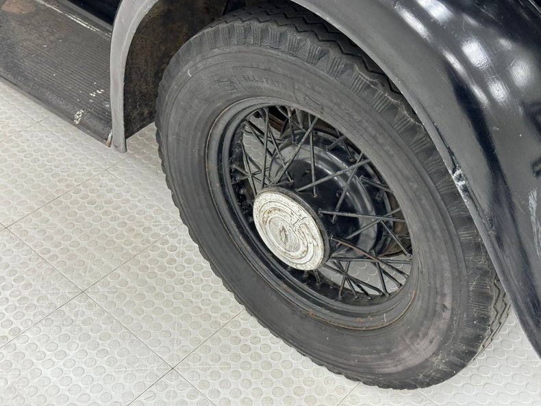 Chevrolet-Confederate-1932-Black-Tan-26