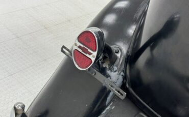 Chevrolet-Confederate-1932-Black-Tan-28