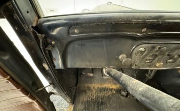 Chevrolet-Confederate-1932-Black-Tan-44