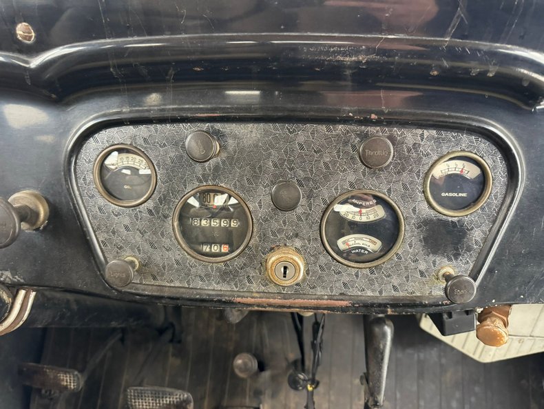 Chevrolet-Confederate-1932-Black-Tan-45