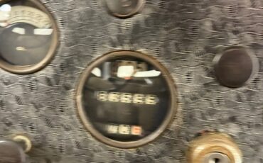 Chevrolet-Confederate-1932-Black-Tan-46