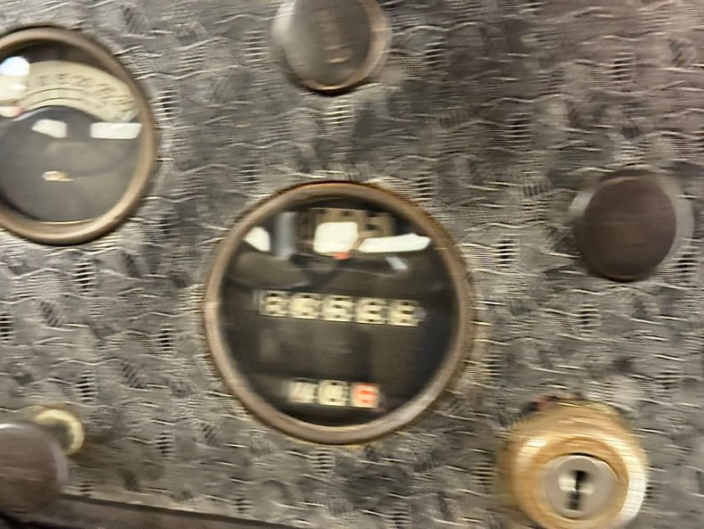 Chevrolet-Confederate-1932-Black-Tan-46