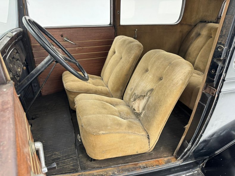 Chevrolet-Confederate-1932-Black-Tan-5