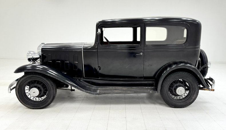 Chevrolet-Confederate-1932-Black-Tan