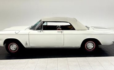 Chevrolet-Corvair-1963-Ermine-White-Red-1
