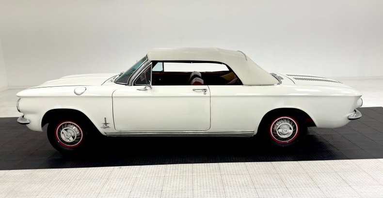 Chevrolet-Corvair-1963-Ermine-White-Red-1