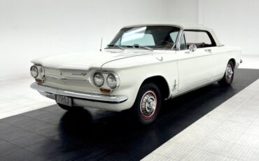 Chevrolet-Corvair-1963-Ermine-White-Red-24