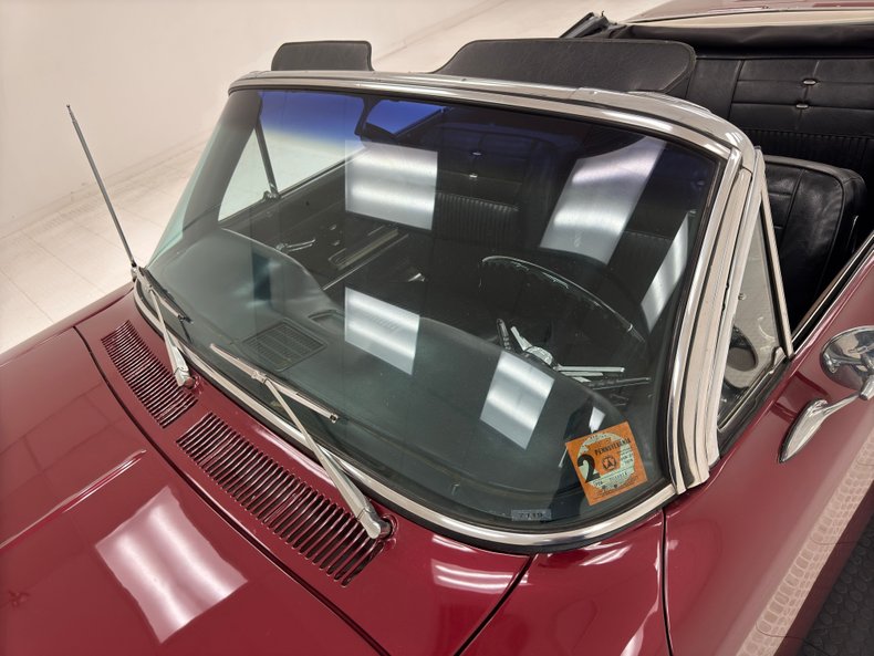 Chevrolet-Corvair-1963-Palomar-Red-Black-14