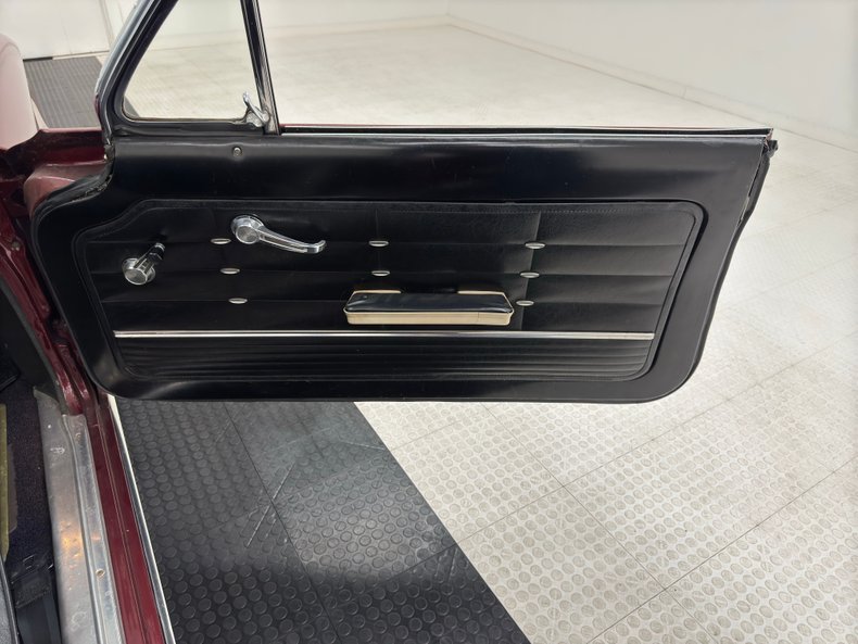 Chevrolet-Corvair-1963-Palomar-Red-Black-32