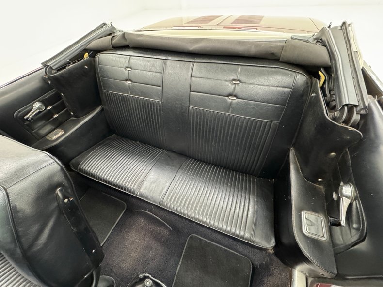 Chevrolet-Corvair-1963-Palomar-Red-Black-35