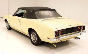 Chevrolet-Corvair-1968-Butternut-Yellow-Black-1