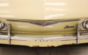 Chevrolet-Corvair-1968-Butternut-Yellow-Black-19