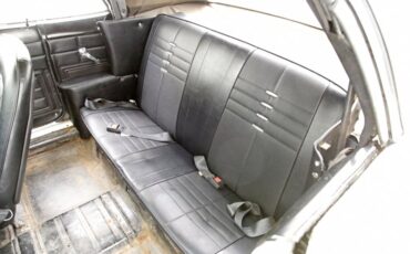 Chevrolet-Corvair-1968-Butternut-Yellow-Black-38