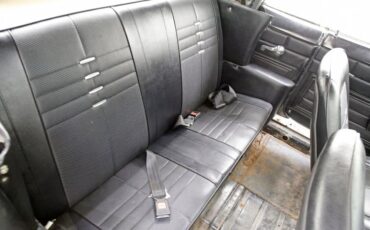 Chevrolet-Corvair-1968-Butternut-Yellow-Black-43