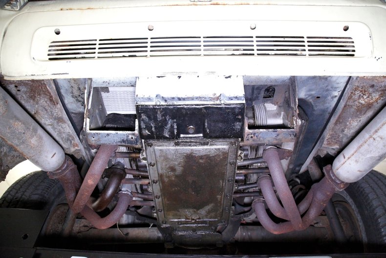 Chevrolet-Corvair-1968-Butternut-Yellow-Black-8