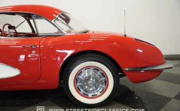 Chevrolet-Corvette-1960-Roman-Red-Red-21
