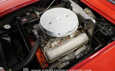 Chevrolet-Corvette-1960-Roman-Red-Red-27