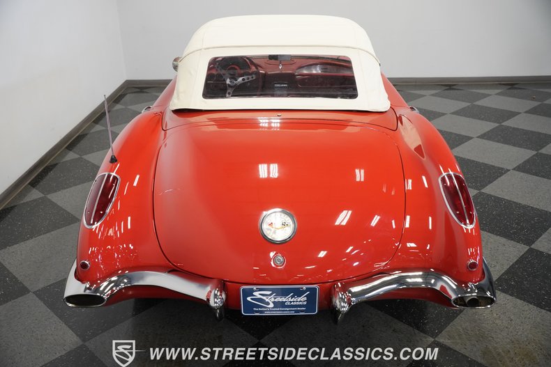 Chevrolet-Corvette-1960-Roman-Red-Red-35