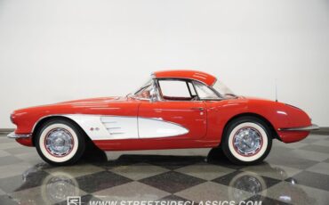 Chevrolet-Corvette-1960-Roman-Red-Red