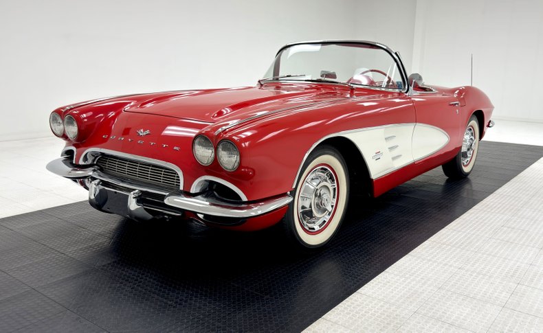Chevrolet-Corvette-1961-Roman-Red-Red-1