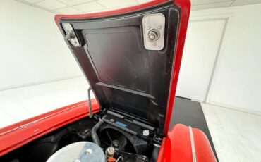 Chevrolet-Corvette-1961-Roman-Red-Red-14