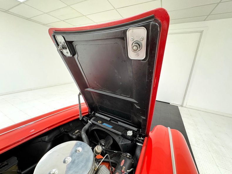 Chevrolet-Corvette-1961-Roman-Red-Red-14