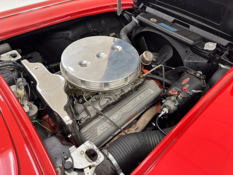 Chevrolet-Corvette-1961-Roman-Red-Red-15