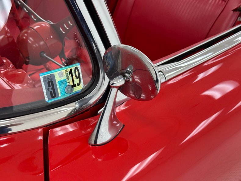 Chevrolet-Corvette-1961-Roman-Red-Red-25