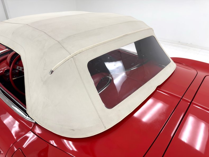 Chevrolet-Corvette-1961-Roman-Red-Red-26