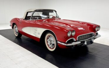 Chevrolet-Corvette-1961-Roman-Red-Red-31