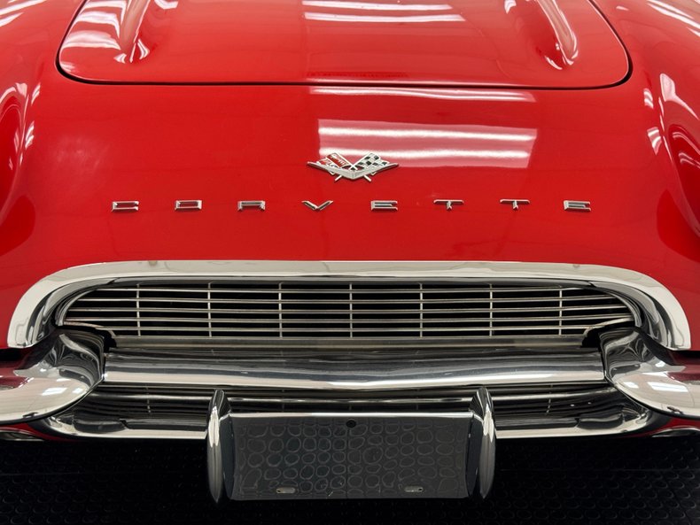 Chevrolet-Corvette-1961-Roman-Red-Red-33