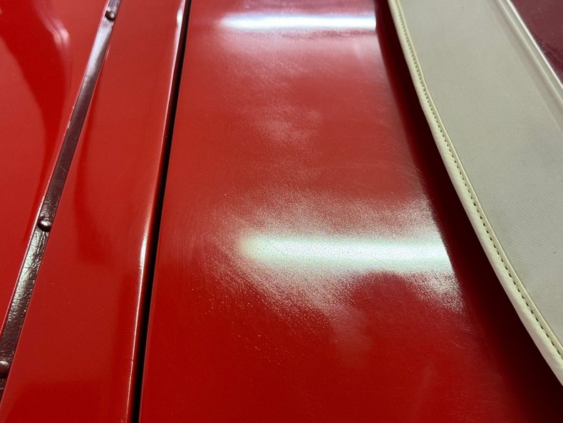 Chevrolet-Corvette-1961-Roman-Red-Red-38