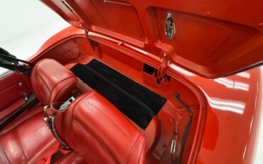 Chevrolet-Corvette-1961-Roman-Red-Red-44