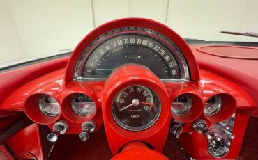 Chevrolet-Corvette-1961-Roman-Red-Red-47