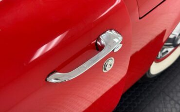 Chevrolet-Corvette-1961-Roman-Red-Red-6