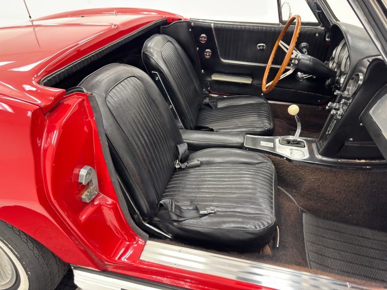Chevrolet-Corvette-1963-Riverside-Red-Black-36
