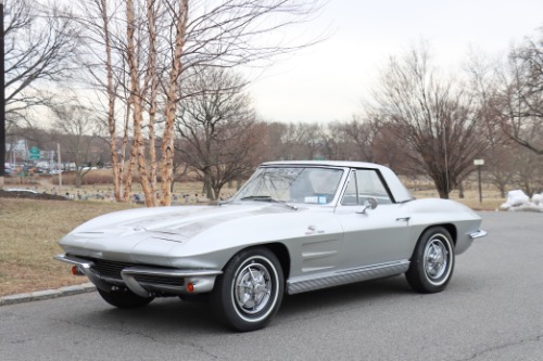 Chevrolet-Corvette-1963-Silver-Black-1