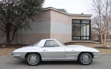 Chevrolet-Corvette-1963-Silver-Black-2
