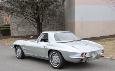 Chevrolet-Corvette-1963-Silver-Black-5
