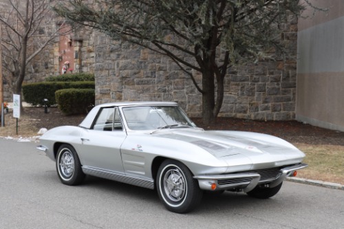 Chevrolet-Corvette-1963-Silver-Black
