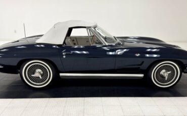 Chevrolet-Corvette-1964-Daytona-Blue-Metalli-White-1