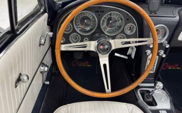 Chevrolet-Corvette-1964-Daytona-Blue-Metalli-White-11