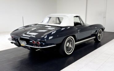 Chevrolet-Corvette-1964-Daytona-Blue-Metalli-White-18