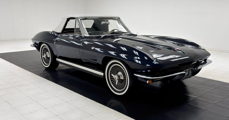 Chevrolet-Corvette-1964-Daytona-Blue-Metalli-White-19