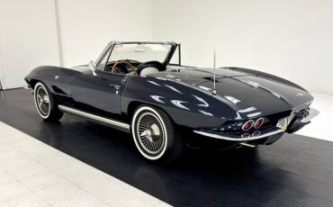 Chevrolet-Corvette-1964-Daytona-Blue-Metalli-White-26