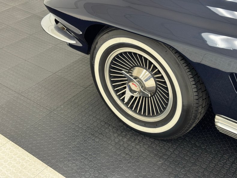 Chevrolet-Corvette-1964-Daytona-Blue-Metalli-White-3