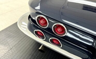 Chevrolet-Corvette-1964-Daytona-Blue-Metalli-White-32